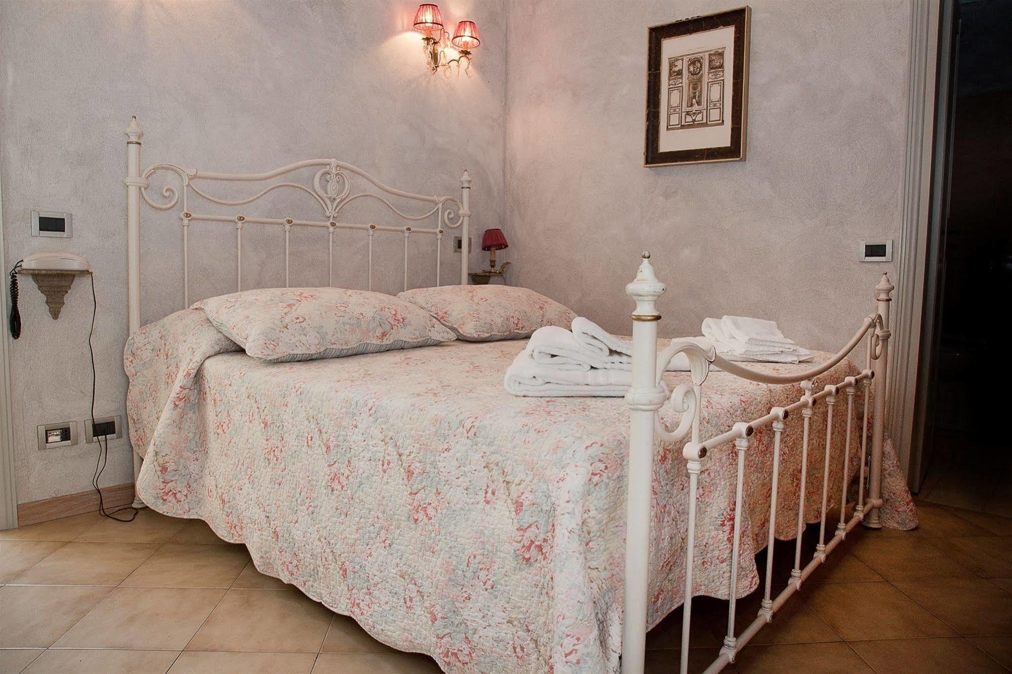 Hotel La Petite Maison Viareggio Dış mekan fotoğraf