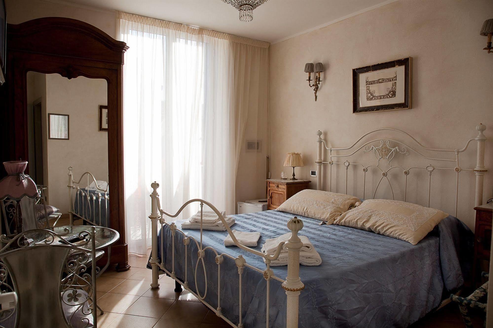 Hotel La Petite Maison Viareggio Dış mekan fotoğraf